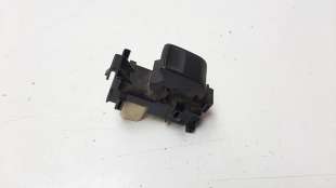 Recambio de mando elevalunas trasero derecho para toyota rav 4 (a3) 2005-2013 executive referencia OEM IAM 8481052030 IAF810068H
