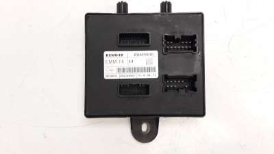 Recambio de panel frontal para smart fortwo coupe 2014- electric drive (453.391) referencia OEM IAM 231A09804R 3056324959 