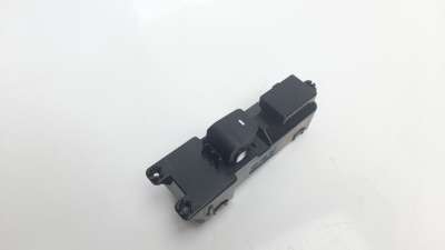 Recambio de mando elevalunas trasero derecho para hyundai tucson 2015- 1.6 cat referencia OEM IAM 93580D3131  
