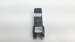 Recambio de mando elevalunas trasero derecho para hyundai tucson 2015- 1.6 cat referencia OEM IAM 93580D3131  