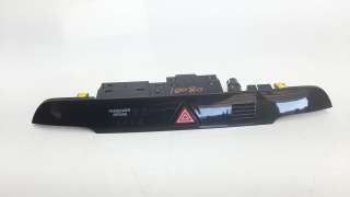 Recambio de warning para hyundai tucson 2015- 1.6 cat referencia OEM IAM 93700D7100  