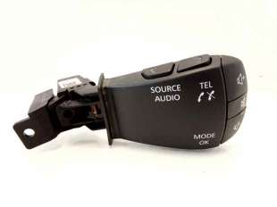 Recambio de mando volante para dacia duster ii 2017- prestige referencia OEM IAM 25526831R  