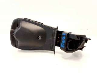 Recambio de mando volante para dacia duster ii 2017- prestige referencia OEM IAM 25526831R  