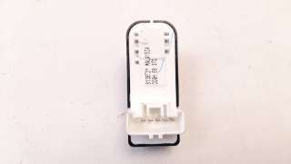 Recambio de mando elevalunas delantero derecho para mazda 2 lim. () 2014- 1.5 16v cat referencia OEM IAM D09H66370  