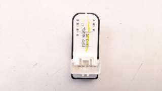 Recambio de mando elevalunas trasero derecho para mazda 2 lim. () 2014- 1.5 16v cat referencia OEM IAM D09H66370  