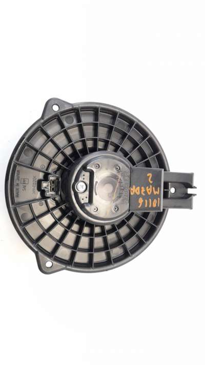 Recambio de ventilador calefaccion para mazda 2 lim. () 2014- 1.5 16v cat referencia OEM IAM 8727001820  