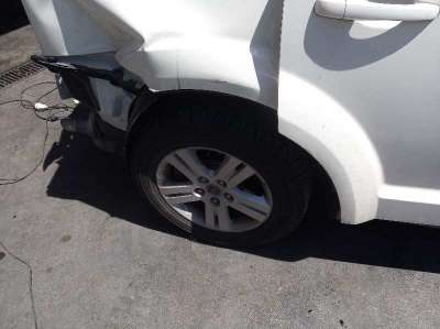 Recambio de paso rueda trasero derecho para fiat freemont (345) 2011- urban 4wd referencia OEM IAM 68087242AA  