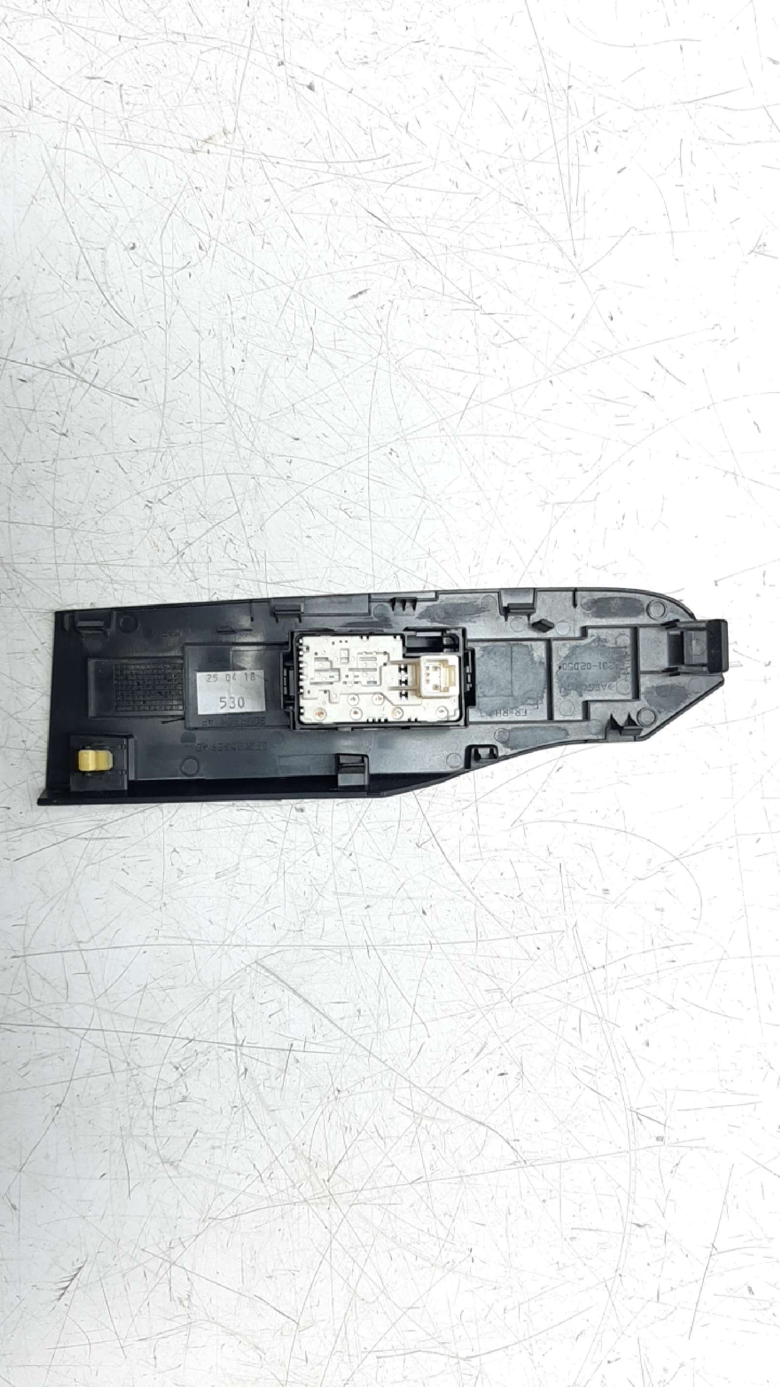 Recambio de mando elevalunas delantero derecho para toyota auris 2012-2019 hybrid active referencia OEM IAM 7423102D50 IAF810068 Recambio de mando elevalunas delantero derecho para toyota auris 2012-2019 hybrid active referencia OEM IAM 7423102D50 IAF810068