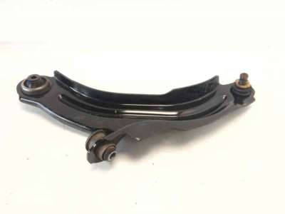 Recambio de brazo suspension inferior delantero izquierdo para renault clio iv 2012- dynamique referencia OEM IAM 8200255760 775