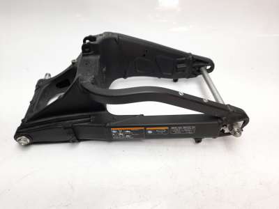 Recambio de puente trasero para kawasaki versys 650 2015- versys 650 referencia OEM IAM 33001062318R  