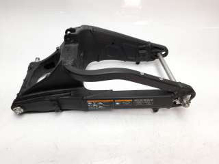 Recambio de puente trasero para kawasaki versys 650 2015- versys 650 referencia OEM IAM 33001062318R  