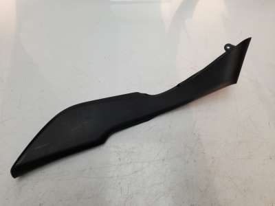 Recambio de moldura para kawasaki versys 650 2015- versys 650 referencia OEM IAM 360010612  