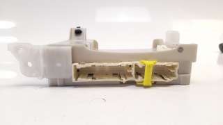 Recambio de caja reles / fusibles para toyota yaris 2014-2017 city referencia OEM IAM 827410D070  