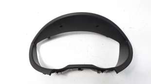 Recambio de moldura para hyundai i20 2012-2015 city s referencia OEM IAM 848301J000  