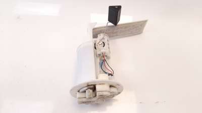 Recambio de bomba combustible para toyota yaris 2011-2014 active referencia OEM IAM 777040D070  