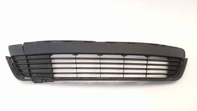Recambio de rejilla delantera para toyota yaris 2011-2014 active referencia OEM IAM 531120D210 108908206 