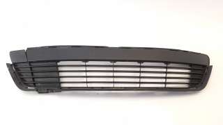 Recambio de rejilla delantera para toyota yaris 2011-2014 active referencia OEM IAM 531120D210 108908206 