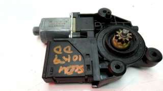 Recambio de motor elevalunas delantero derecho para renault scenic iii 2009-2016 grand selection referencia OEM IAM 807302741R  