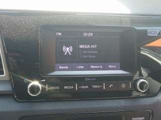 Recambio de sistema audio / radio cd para kia niro 2016- referencia OEM IAM 96180G5140  