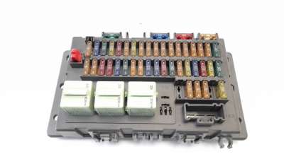 Recambio de caja reles / fusibles para mini mini (r50,r53) 2001-2007 cooper s referencia OEM IAM 518030515  