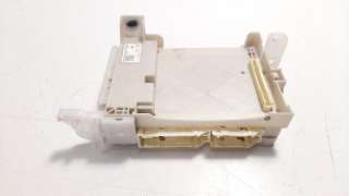 Recambio de caja reles / fusibles para toyota yaris 2014-2017 hsd active referencia OEM IAM 827410D070  