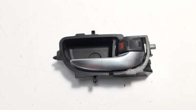 Recambio de maneta interior delantera derecha para toyota yaris 2014-2017 hsd active referencia OEM IAM 692050D271  