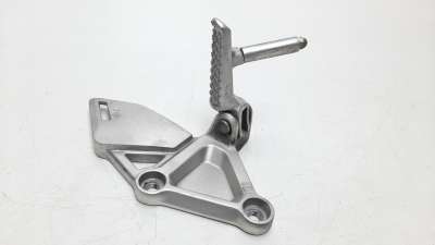 Recambio de estribo lateral para honda cbr 650ra 2019- rh02 / 1 / 1 referencia OEM IAM 50700MKND50  