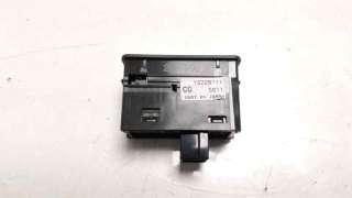 Recambio de mando elevalunas trasero derecho para opel astra h ber. 2006-2010 cosmo referencia OEM IAM 13228711  