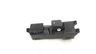 Recambio de mando elevalunas trasero derecho para hyundai tucson 2015- 1.7 crdi cat referencia OEM IAM 93580D3131  