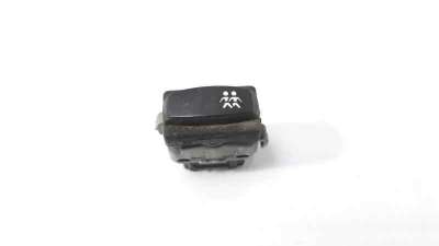 Recambio de interruptor para renault megane ii familiar 2003-2009 2.0 referencia OEM IAM   