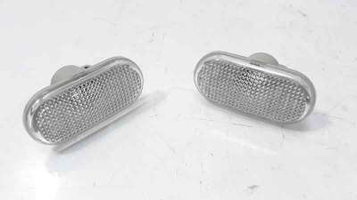 Recambio de piloto lateral izquierdo para renault kangoo 2008- furgón professional referencia OEM IAM 8200257684 103F19990310 