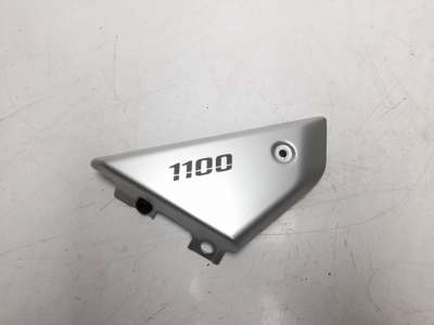 Recambio de moldura para ducati scrambler 1100 2017- scrambler 1100 referencia OEM IAM 4601G341BB  