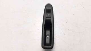Recambio de mando elevalunas trasero derecho para renault captur 2013- zen referencia OEM IAM 829614619R  
