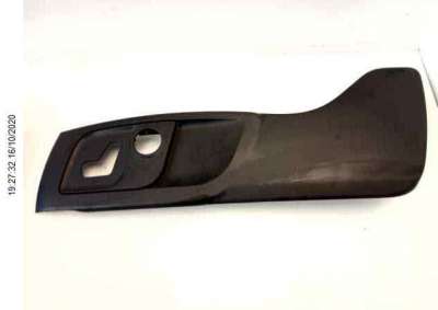Recambio de moldura para maserati ghibli 2013- diesel referencia OEM IAM L0334776AA  