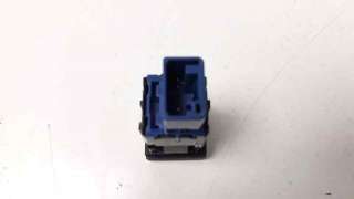 Recambio de interruptor para toyota yaris 2017- hybrid active referencia OEM IAM 4192188  