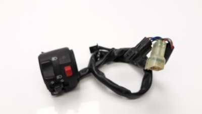 Recambio de piña luces izquierda para kawasaki z 900 2016- z 900 performance referencia OEM IAM 460910390  