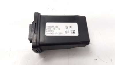Recambio de centralita cierre para citroën c4 grand picasso 2013- live edition referencia OEM IAM 9806066880  