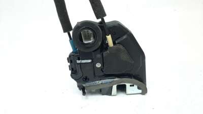 Recambio de cerradura puerta trasera derecha para lexus ct 2010- 1.8 16v cat (híbrido) referencia OEM IAM 6905033131  