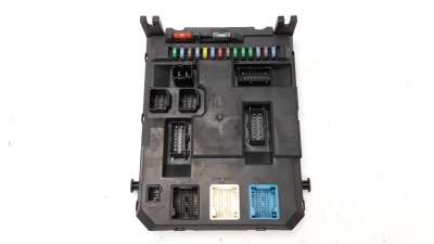 Recambio de caja reles / fusibles para citroën c3 2009-2017 collection referencia OEM IAM 9666952280  
