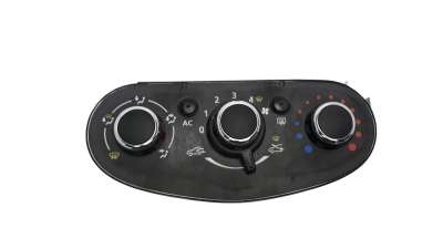 Recambio de mando calefaccion / aire acondicionado para dacia duster 2010-2018 laureate 4x2 referencia OEM IAM 275016978R  