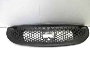 Recambio de rejilla delantera para smart fortwo coupe 2014- referencia OEM IAM 4538800723  ME3082001