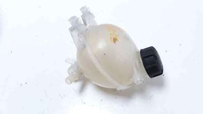 Recambio de deposito expansion para citroën c3 2016- 1.2 12v e-thp referencia OEM IAM 9800777280  