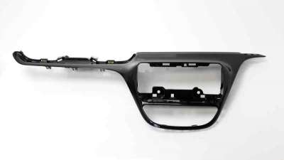 Recambio de rejilla aireadora para peugeot 208 2012-2019 style referencia OEM IAM 9673890077TR  