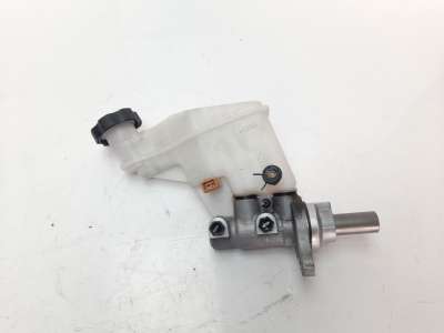 Recambio de bomba freno para kia cee´d 2012-2018 1.4 crdi cat referencia OEM IAM 201612021896  