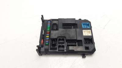 Recambio de caja reles / fusibles para citroën c3 2009-2017 tonic referencia OEM IAM 9666952280 22661F01 