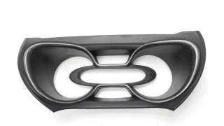 Recambio de moldura para renault captur 2013- zen referencia OEM IAM 682507178R  