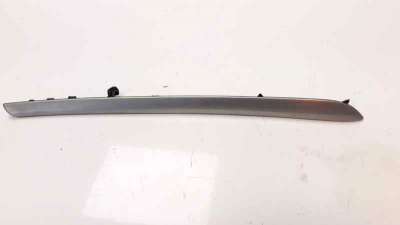 Recambio de moldura para renault megane iv berlina 5p 2015- zen referencia OEM IAM 809A64311R  