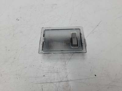 Recambio de luz interior para opel corsa d 2006-2015 selective referencia OEM IAM 13101642  