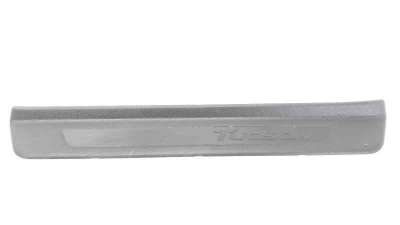 Recambio de moldura para hyundai tucson 2015- 1.7 crdi cat referencia OEM IAM 85873D7000  