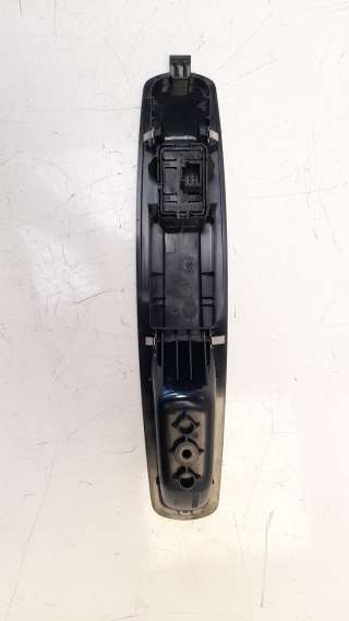 Recambio de mando elevalunas delantero derecho para renault megane iii berlina 5 p 2008-2016 limited referencia OEM IAM   